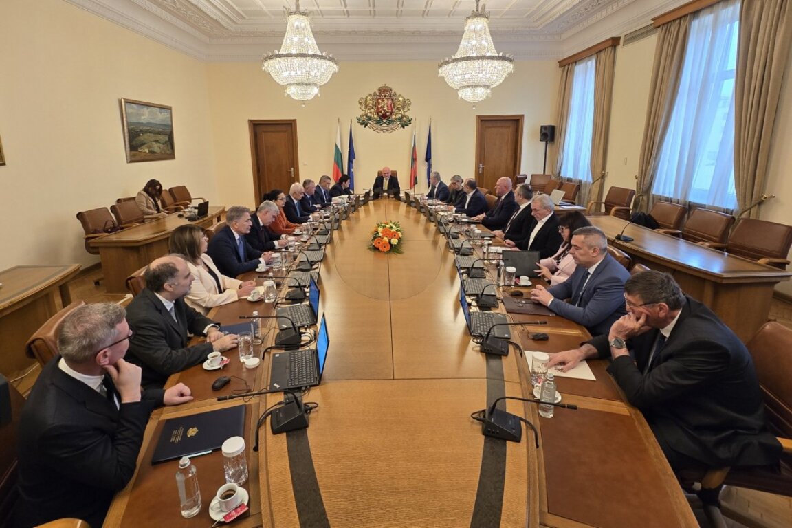България продължава подкрепата си за Българското национално самоуправление в Унгария