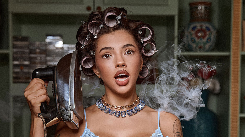 Not a Sound – DARA is back!