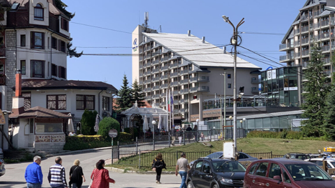 Комисията по туризъм на НС с изнесено заседание в Боровец