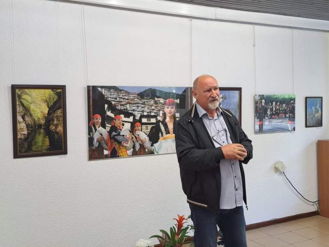 Сашо Сарандалиев с юбилейна изложба в Смолян