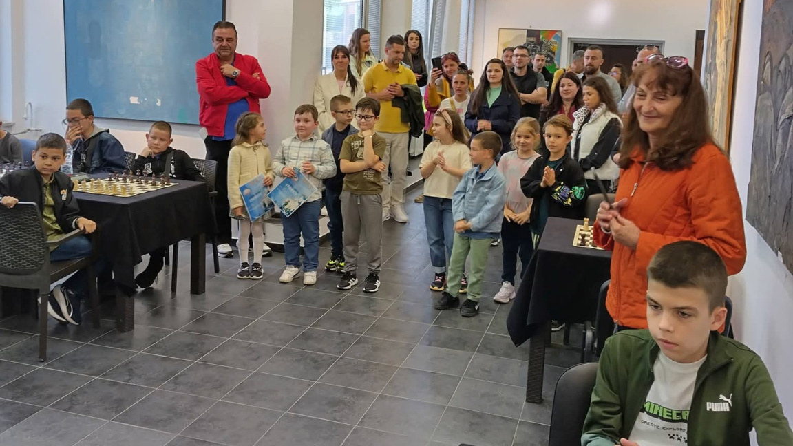Деца от Враца мериха сили в шахматен турнир