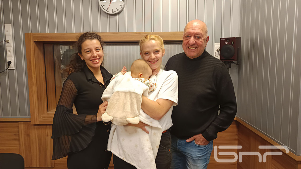 Йоанна Маринова, Василена Винченцо-Коломоец и Емил Янев