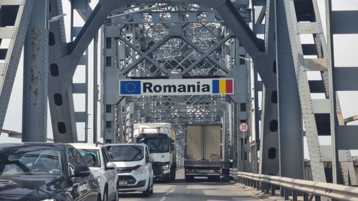 Mise en place d'un système de surveillance aérienne du Danube...