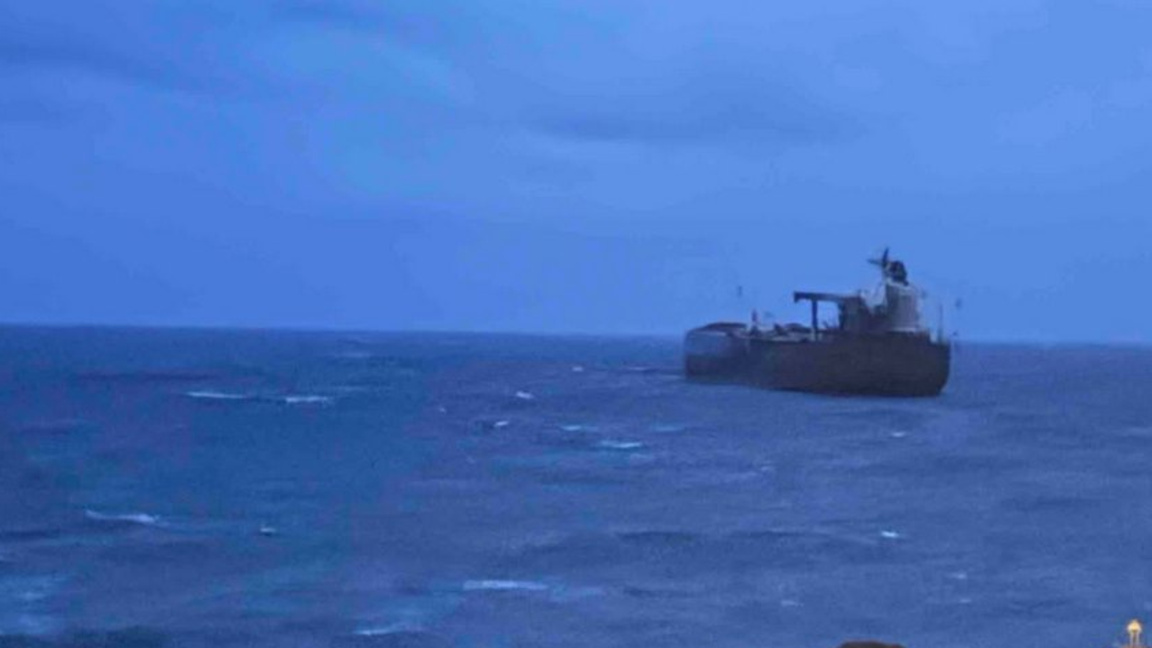 Френският военноморски флот е задържал руски танкер 