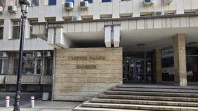 Трима лекари са обвинени за смъртта на 6-годишния Ангел от Белащица