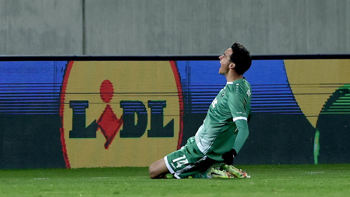 Петър Станич поведе при голмайсторите