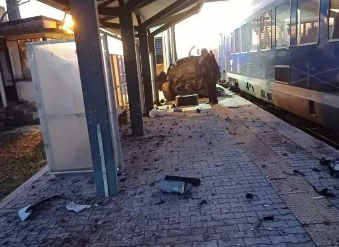 “Sofya-Burgas” hızlı tren, Sofya yakınlarında bir otomobile çarptı