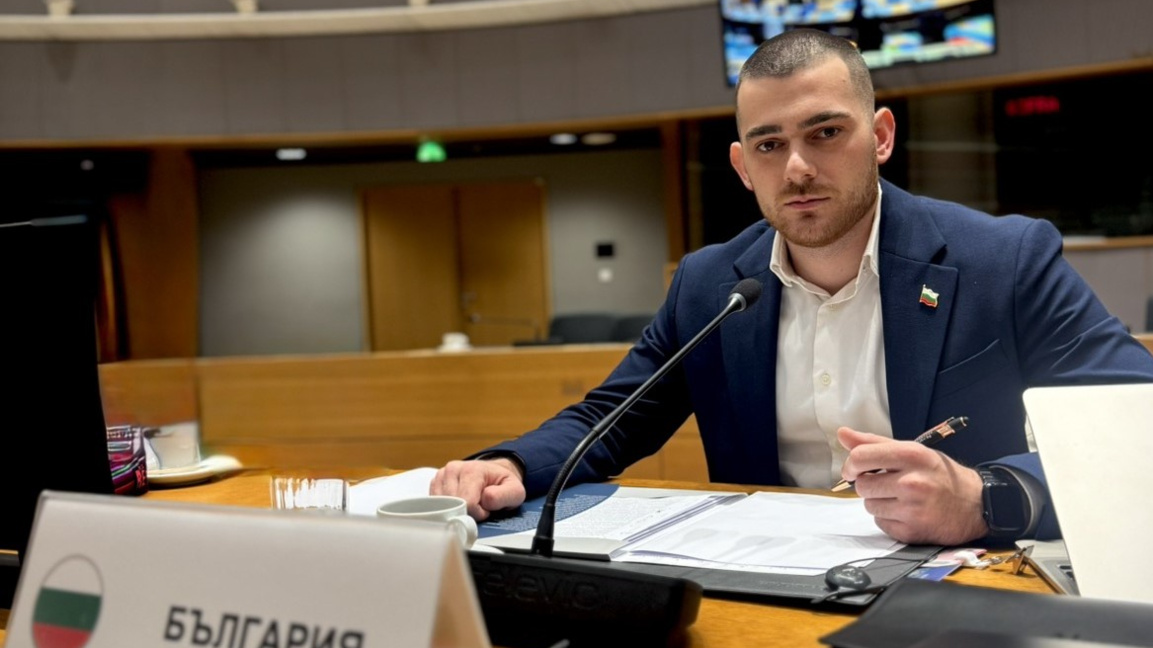 Варненски студент влезе в ролята на премиер в симулация в Брюксел