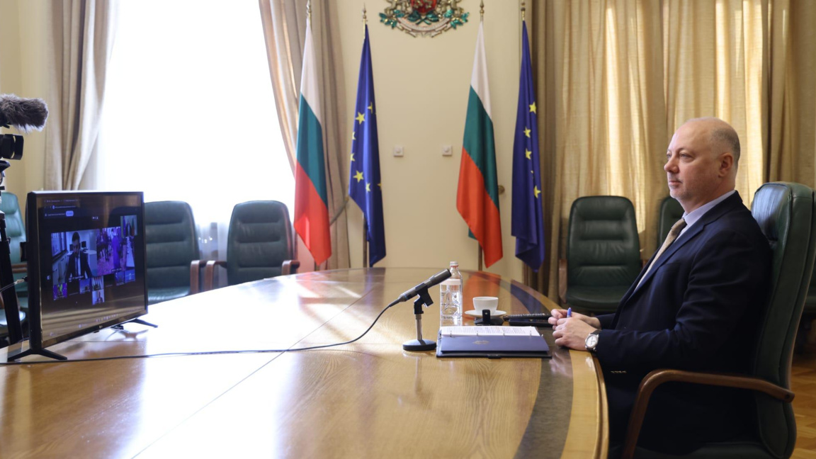 Желязков: Важно е да се запази импулсът за постигане на мир в Украйна