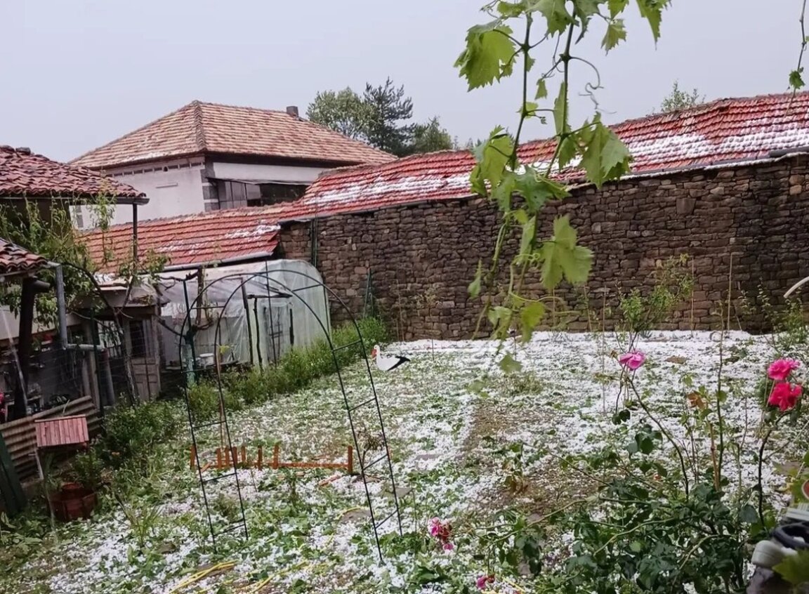 Бедствено положение за Лясковец и село Драгижево след бурята през изминалата нощ