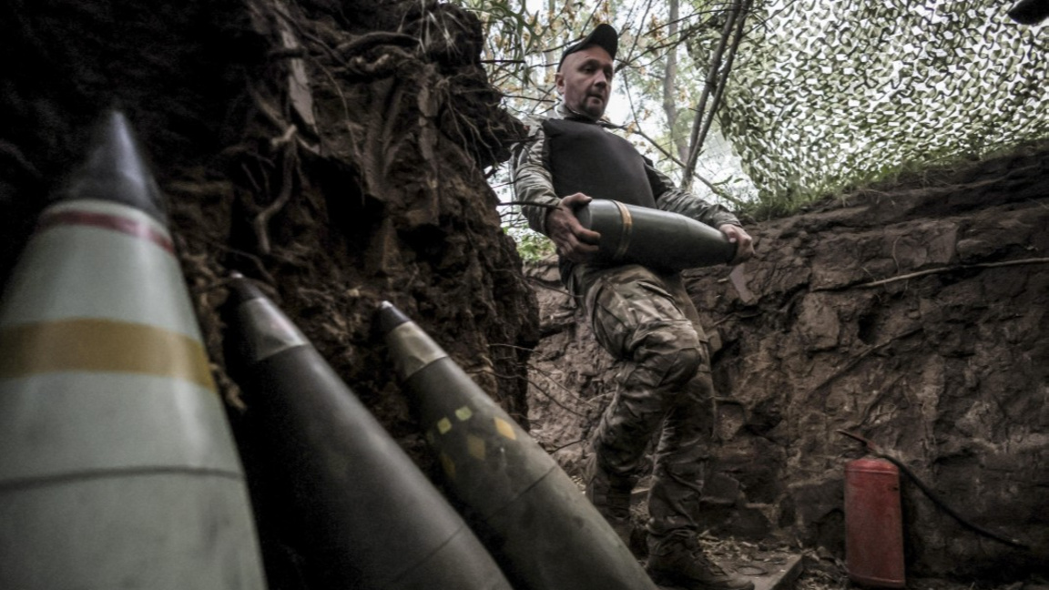 Украинска позиция край фронтовата линия в Донецка област, Източна Украйна, 16 юни 2025 г.