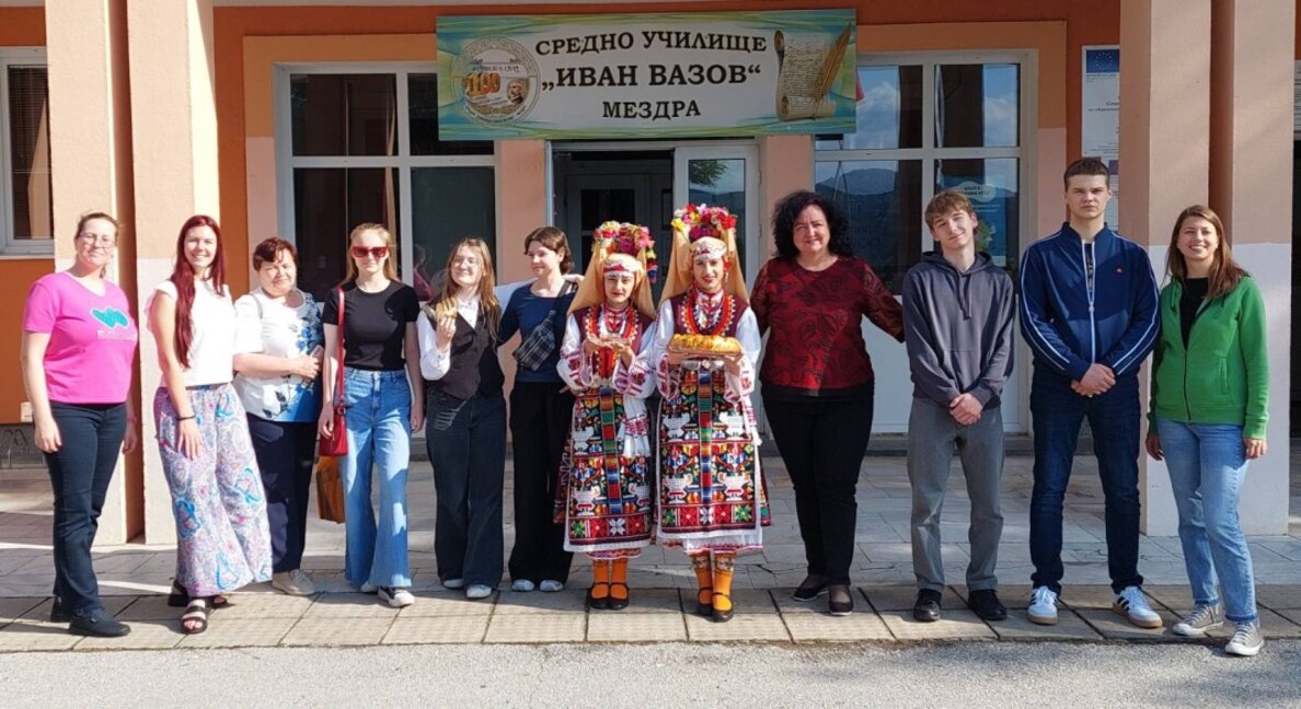 Мездренско училище посрещна гости от Литва