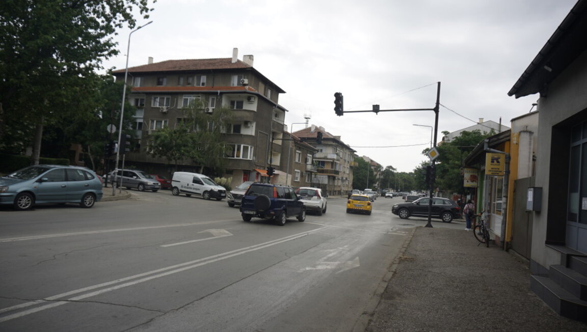 Натоварено кръстовище във Видин остана без светофар за няколко дни
