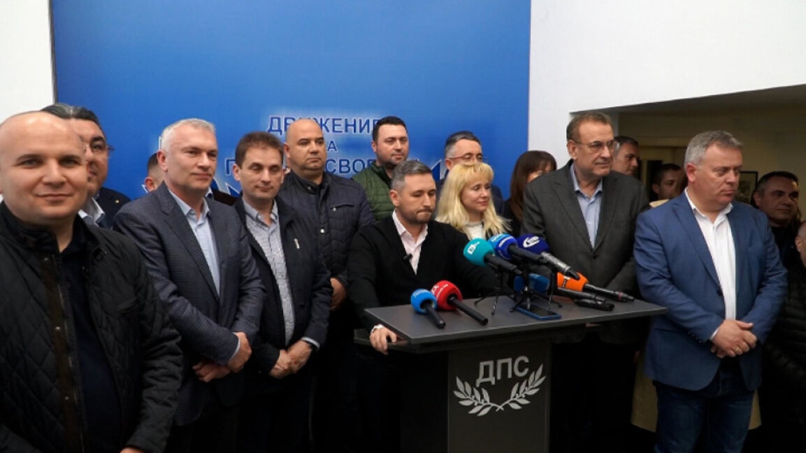 La fraction d'Ahmed Dogan quitte la coalition au pouvoir...
