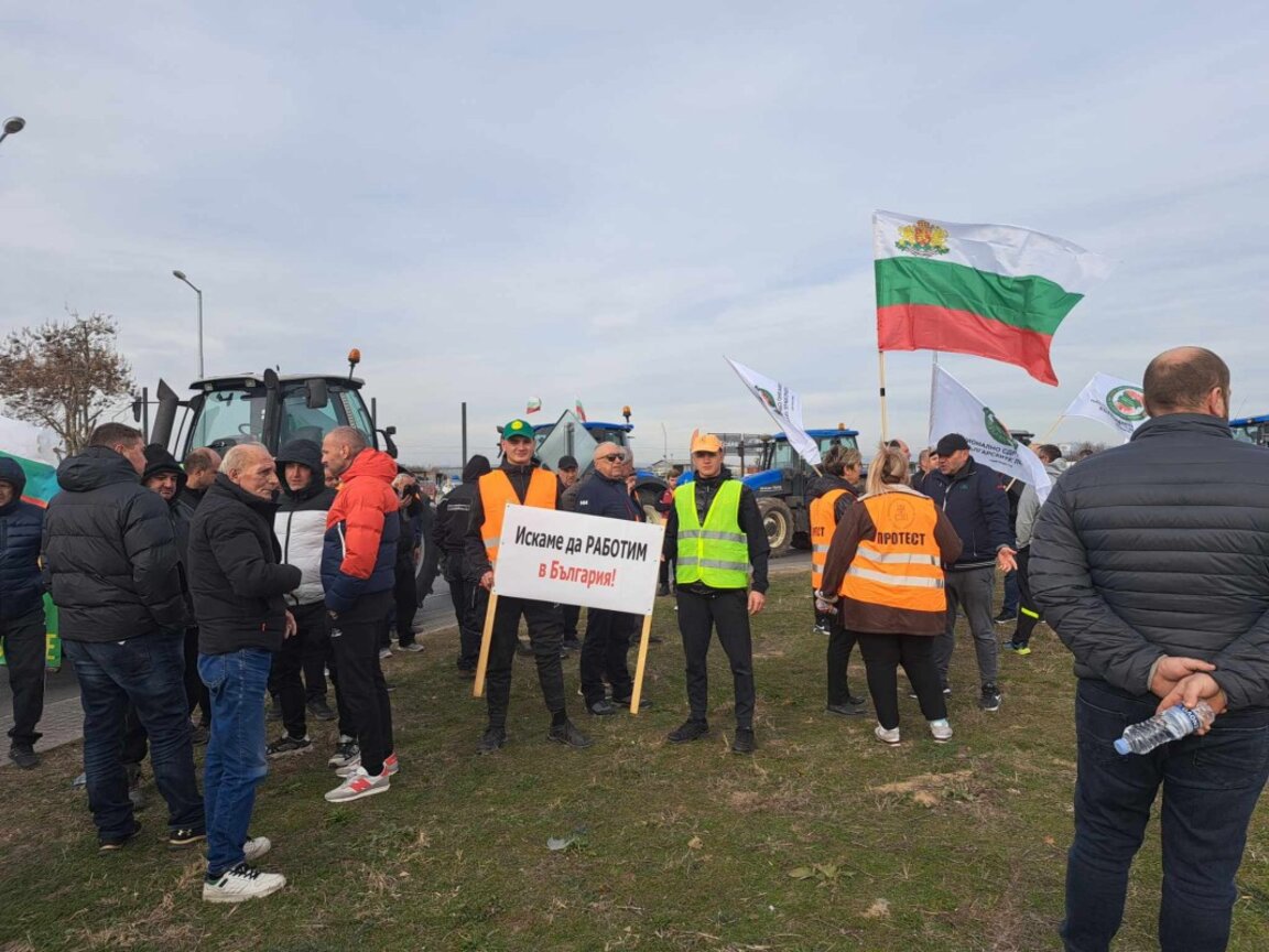 Протестиращите фермери опитаха да блокират магистрала "Тракия"