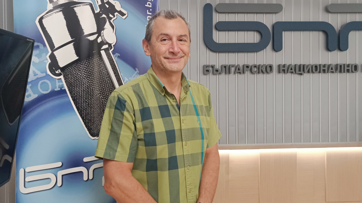 доц. Михаил Околийски