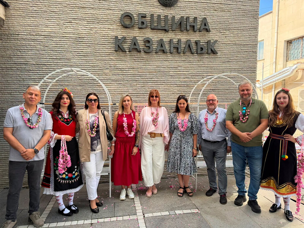 Kazanlak y Xàtiva dan un nuevo impulso a las relaciones entre Bulgaria y España