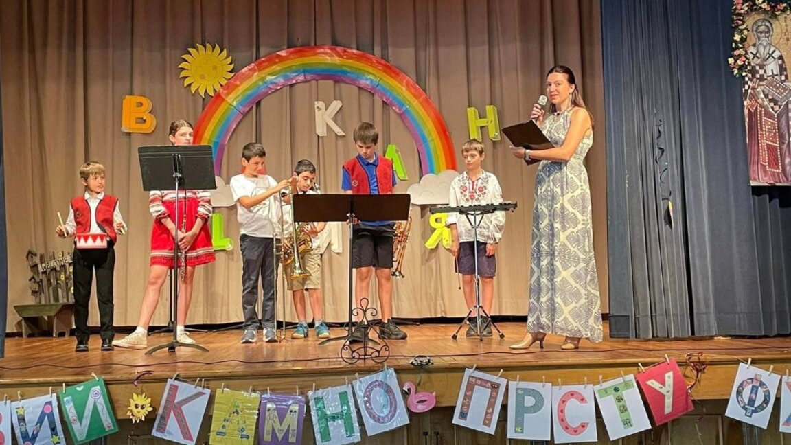 Elena Antimova dhe Orkestra e Dhomës së Shkollës të së Dielës