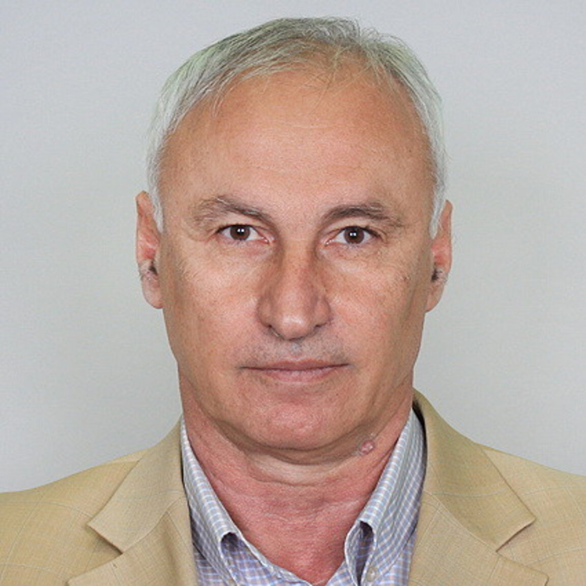 Чуждите туристи - повече, но не колкото са нашите навън