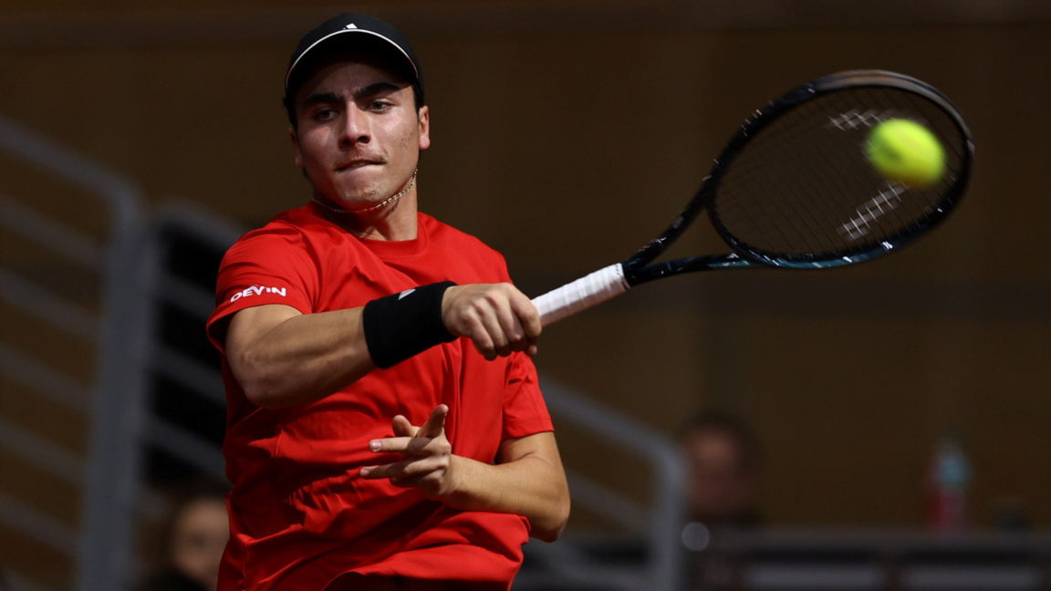 Иван Иванов