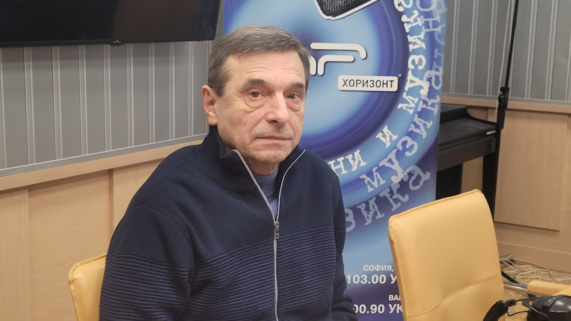 Димитър Манолов
