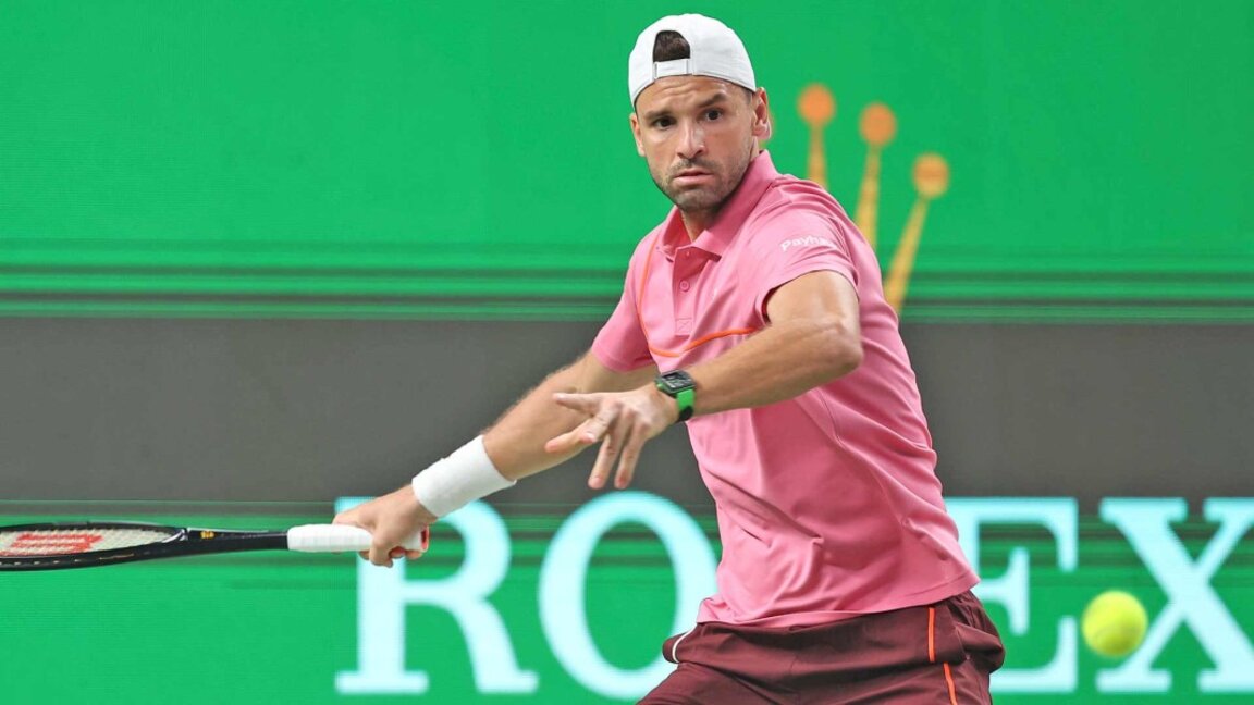 Grigor Dimitrov has reached the fourth round of the tennis tournament in Shanghai