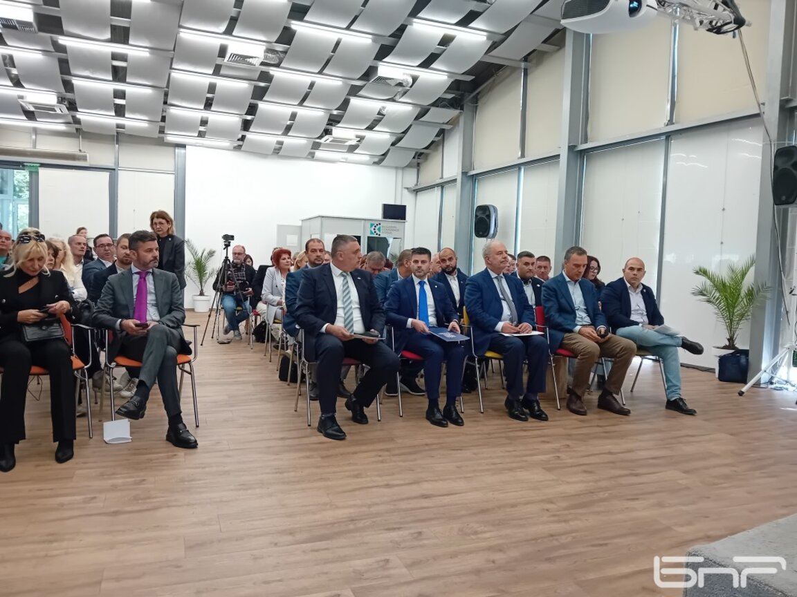 Форум за голям инфраструктурен проект събра експерти в Бургас