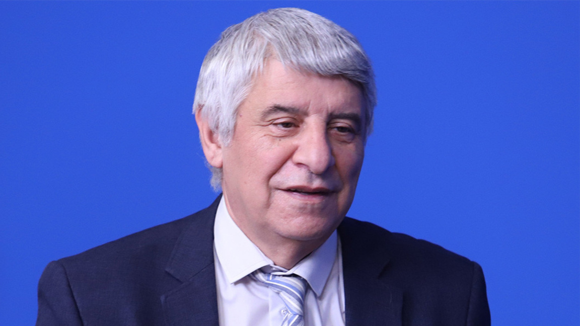 Проф. Пламен Павлов