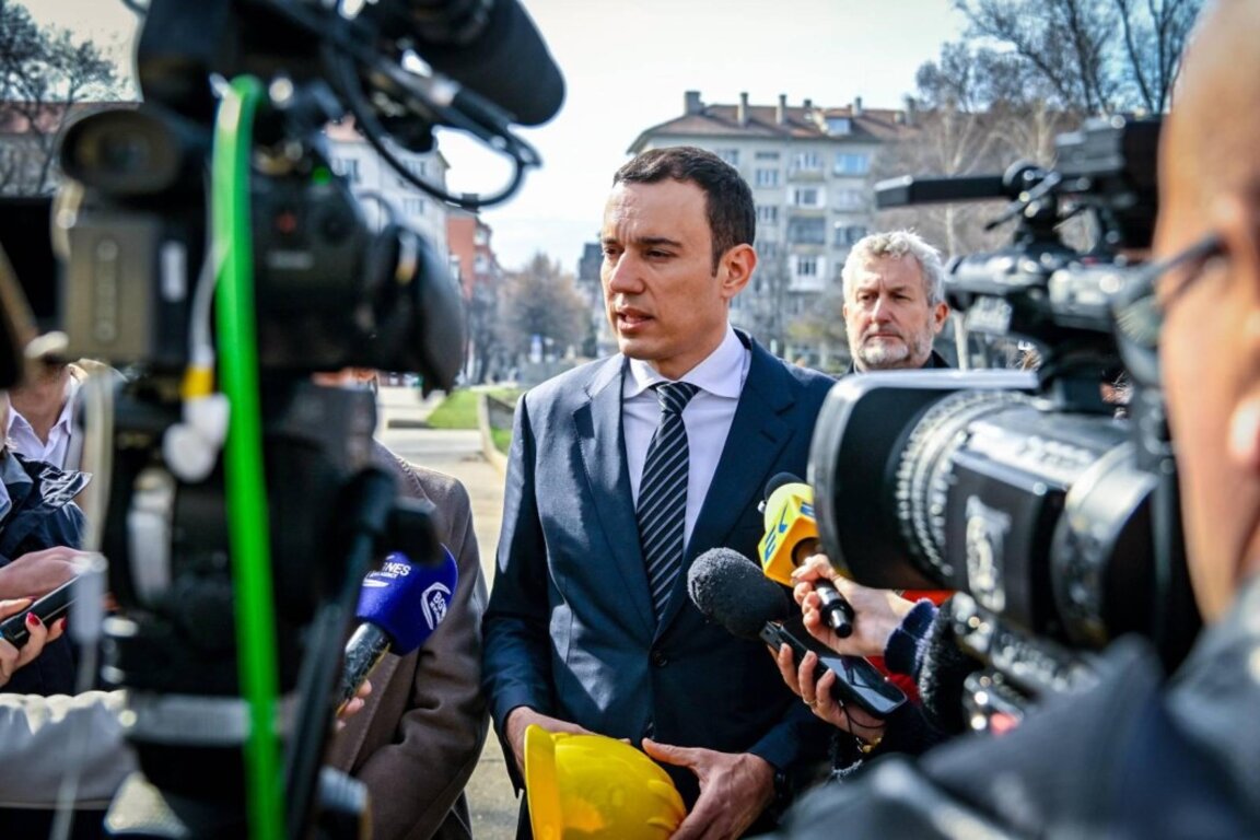 Кметът на София Васил Терзиев.