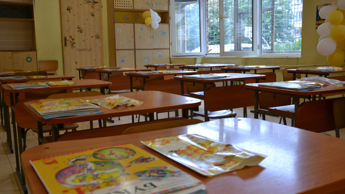 Заплатите в образованието се повишават с 5% с анекс към КТД