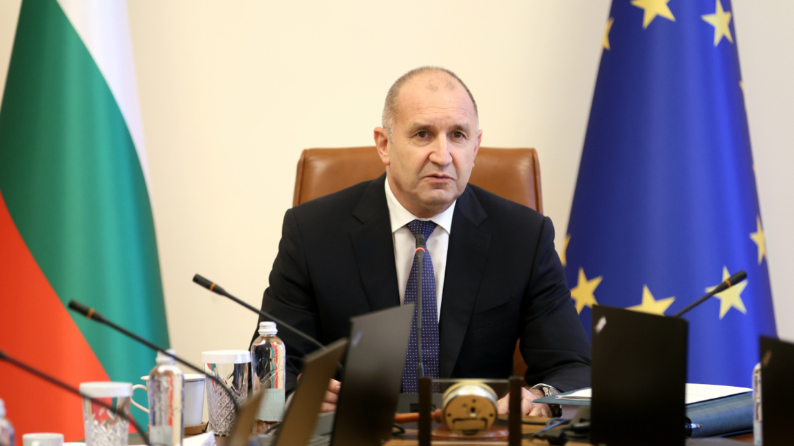 Premier Rumen Radev