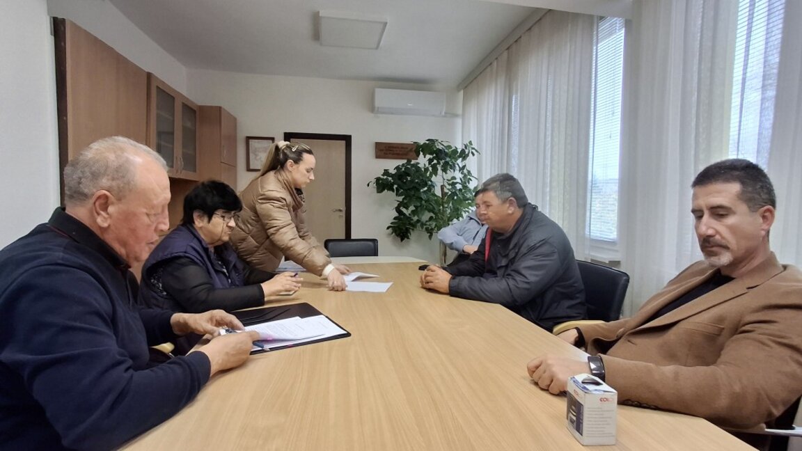 Три нови договора за строителни дейности подписа кметът на община Болярово Христо Христов