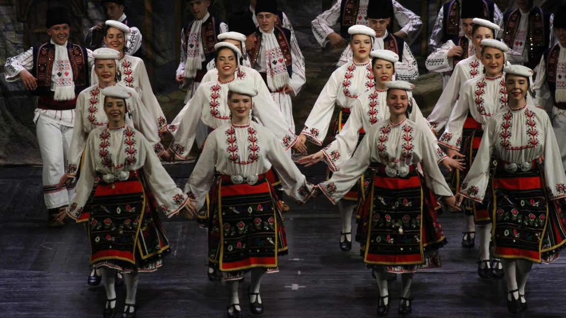 Ансамбъл „Пъстрина“