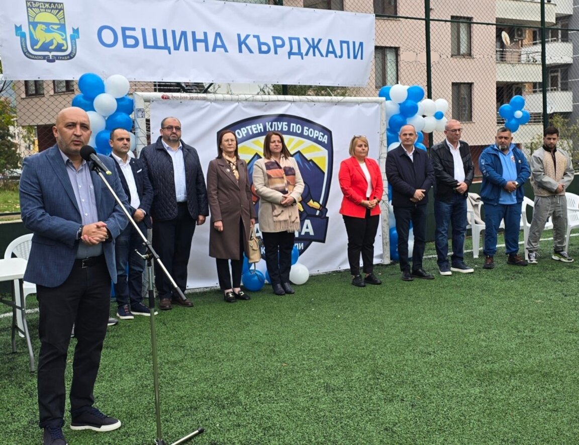 Във "Възрожденци“ тържествено беше открит новият Спортен клуб по борба