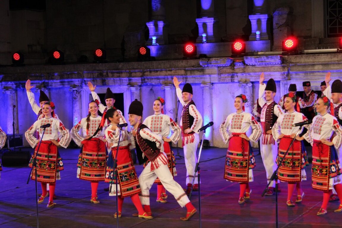 Ансамбъл „Тракия“- Пловдив открива „Китна Тракия пее и танцува“ в Хасково