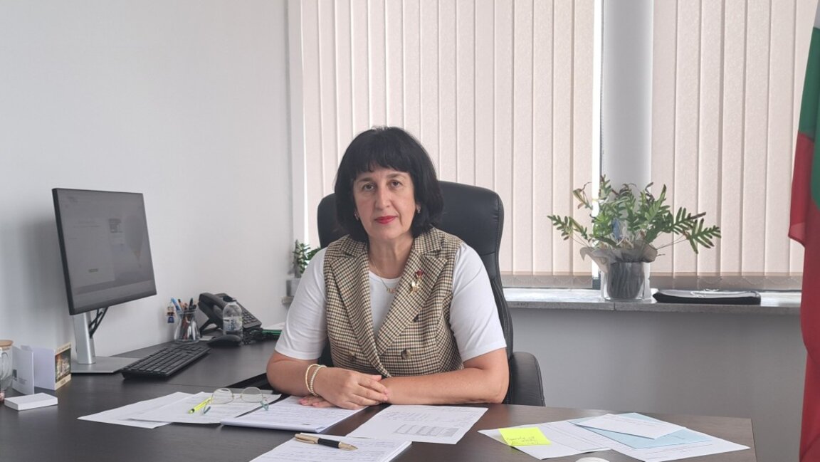 Веселка Асенова, началник на РУО-Видин: "Нямаме намаляване в общия брой ученици"