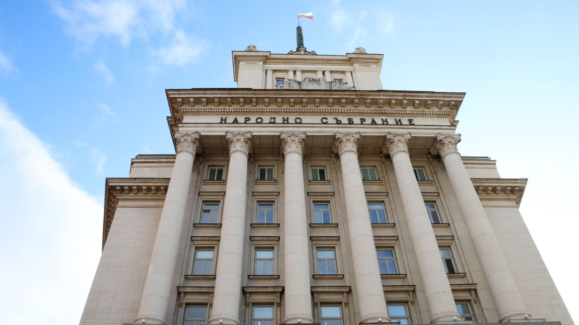 Почела једномесечна предизборна кампања за парламентарне изборе 19. априла