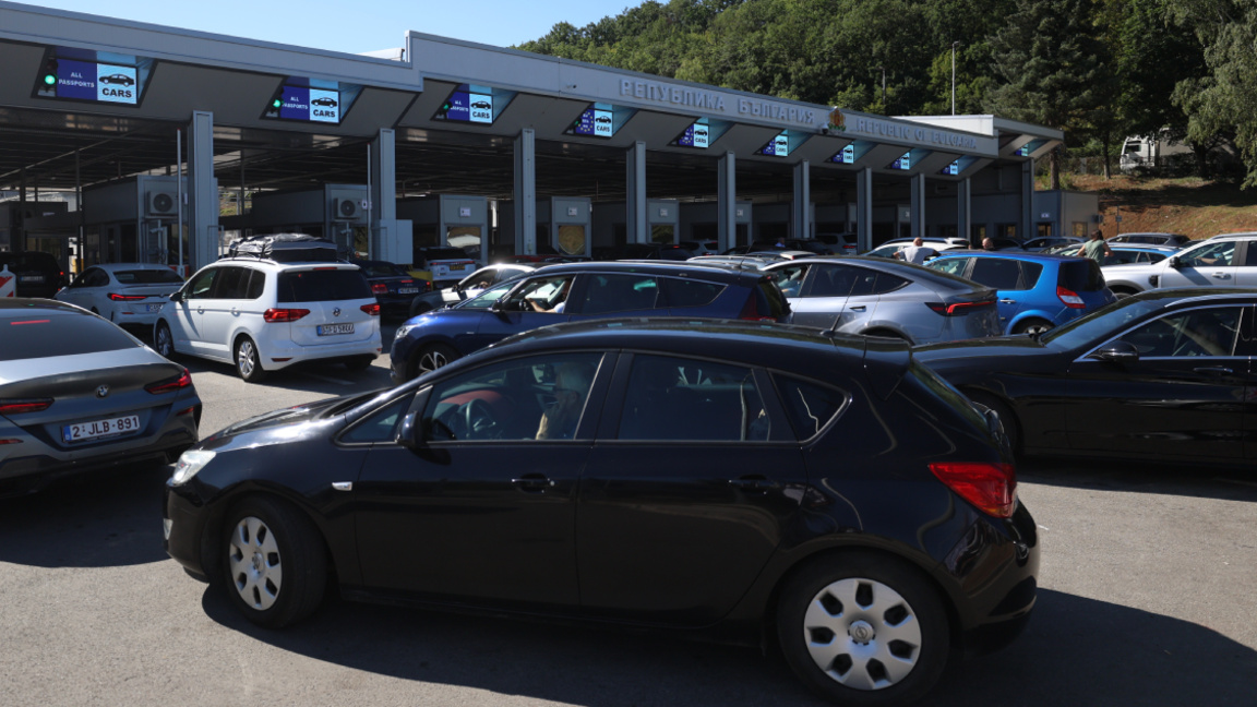 Kalotina ve Kapitan Andreevo sınır kapılarında trafik yoğunluğu devam ediyor