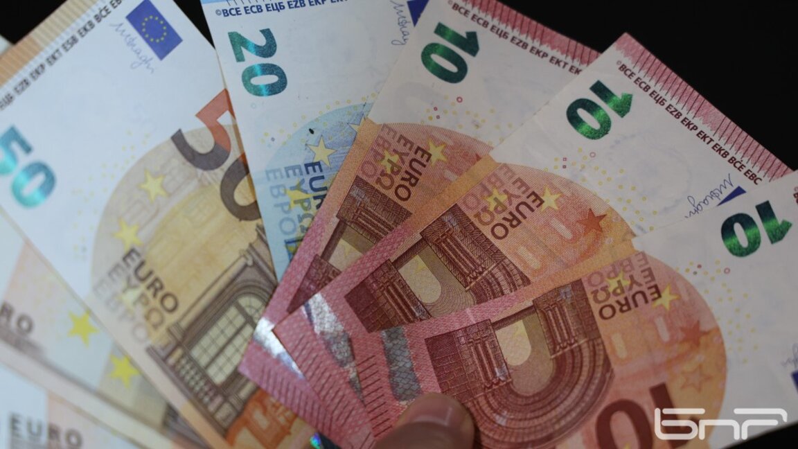 Еврогрупата обсъжда предложението за обменния курс на лева към еврото