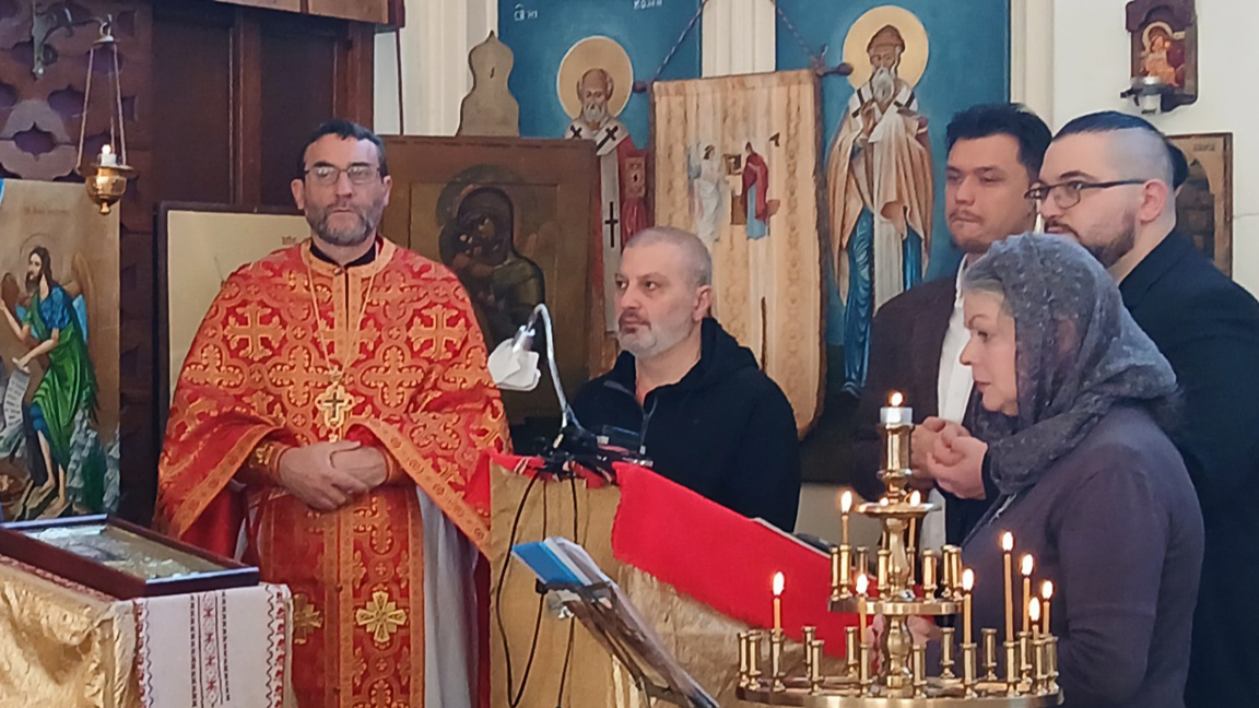 Веселин Петков, Гаага: В болгарском храм...