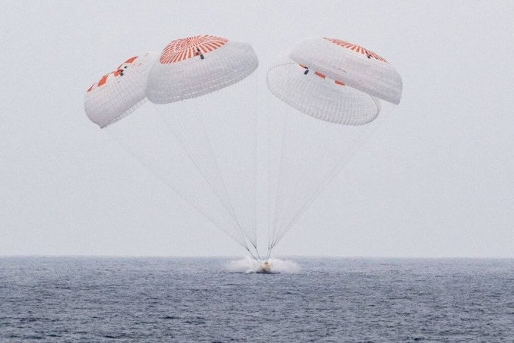 SpaceX и NASA завършиха успешно мисията "Екипаж-10"