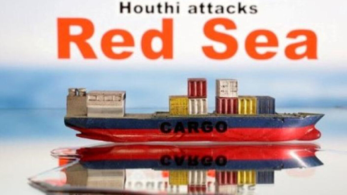 Атакуваният преди време от хутите кораб "Рубимар" е потънал в Червено море