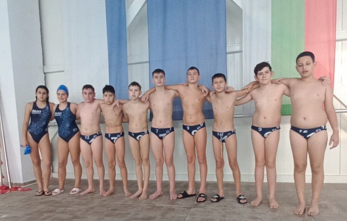 Достойно представяне на ватерполистите от Кърджали на квалификациите в Бургас, въпреки липсата на тренировки