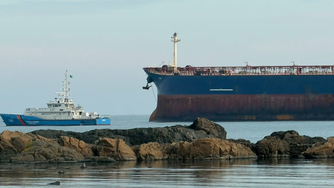 Grenzpolizei überprüft gestrandeten Tanker „Kairos“