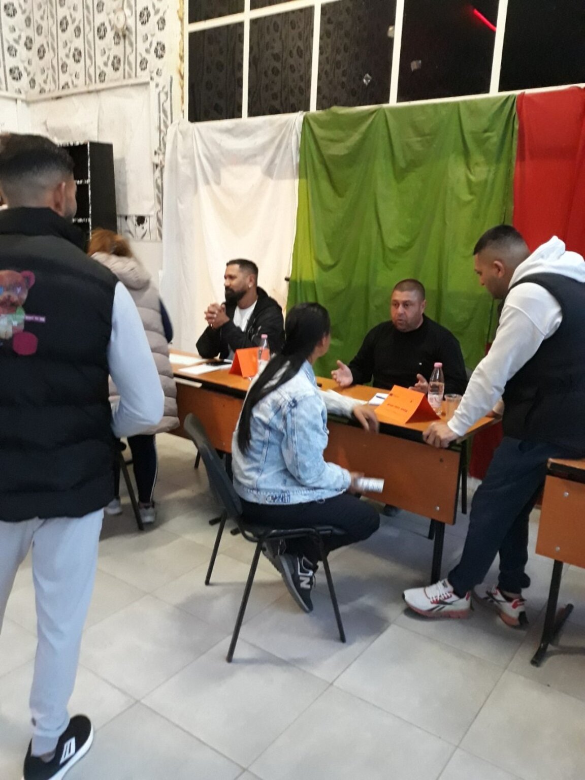 Близо 100 безработни от кюстендилския  кв. "Изток" посетиха специализирана трудова борса