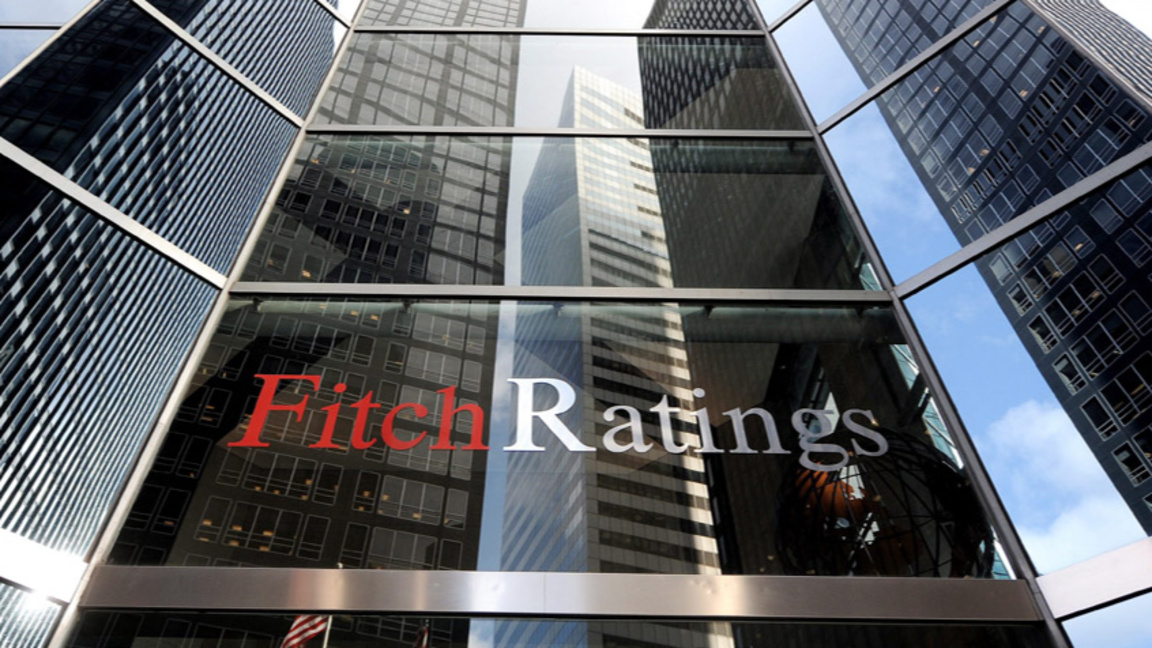 "Фич" очаква Ормузкият проток да бъде затворен за по-малко от месец