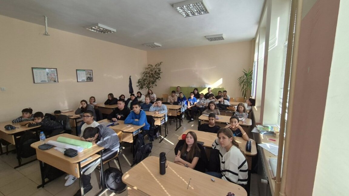 Седмокласници от СУ „Иван Вазов“ – Мездра участваха в обучение по разрешаване на конфликти