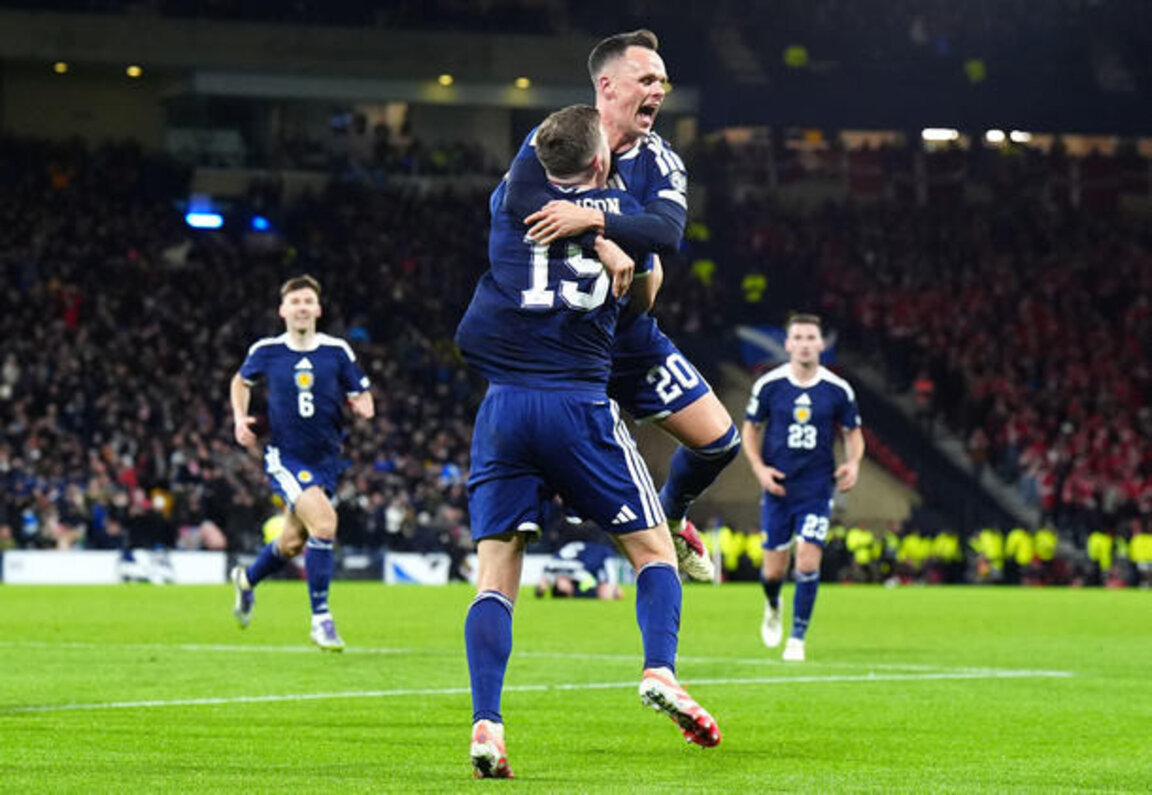 Шотландия победи с 4:2 Дания