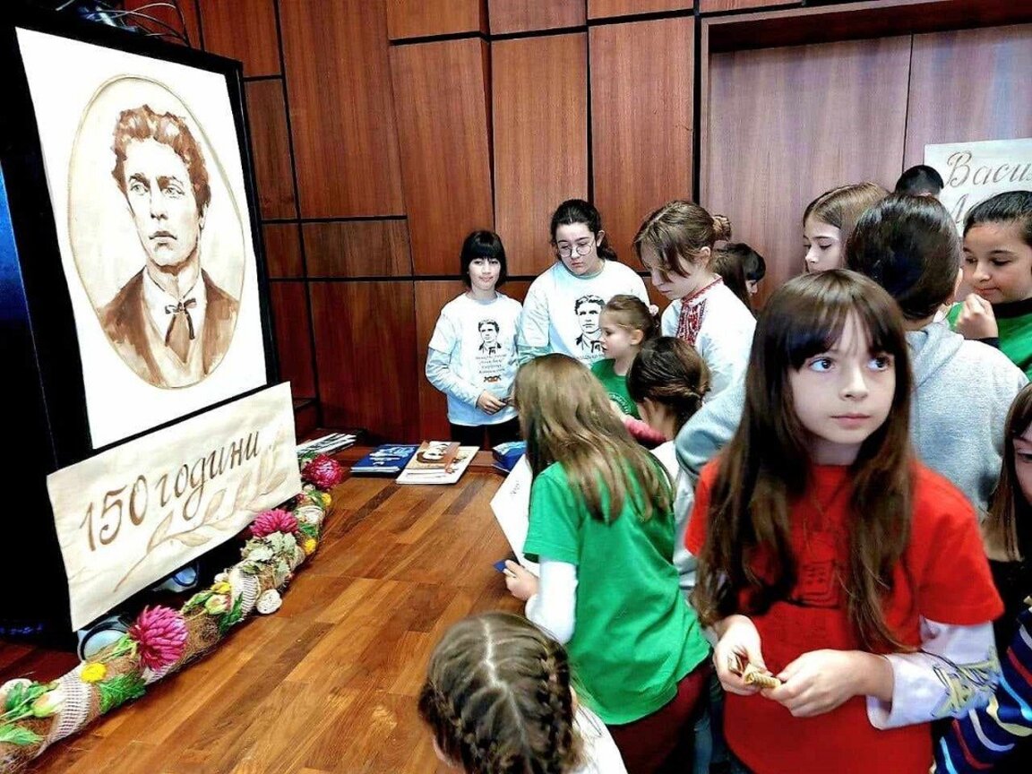 La personalidad del Diácono Levski es una fuente de inspiración para los niños de la escuela "Vasil Levski" en Saarbrücken