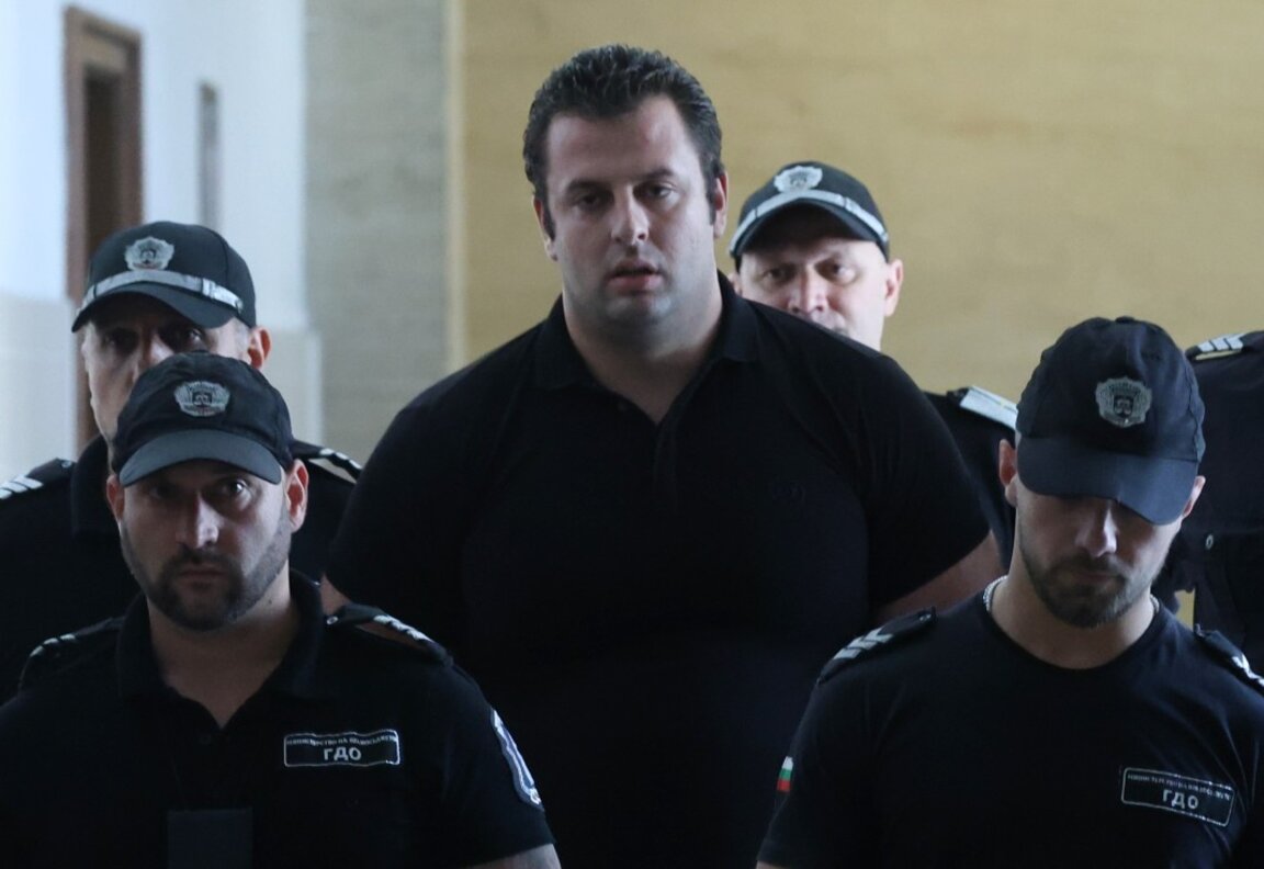 Йоан Матев (в средата), осъден за убийството на Георги Игнатов в Борисовата градина през 2015 г.